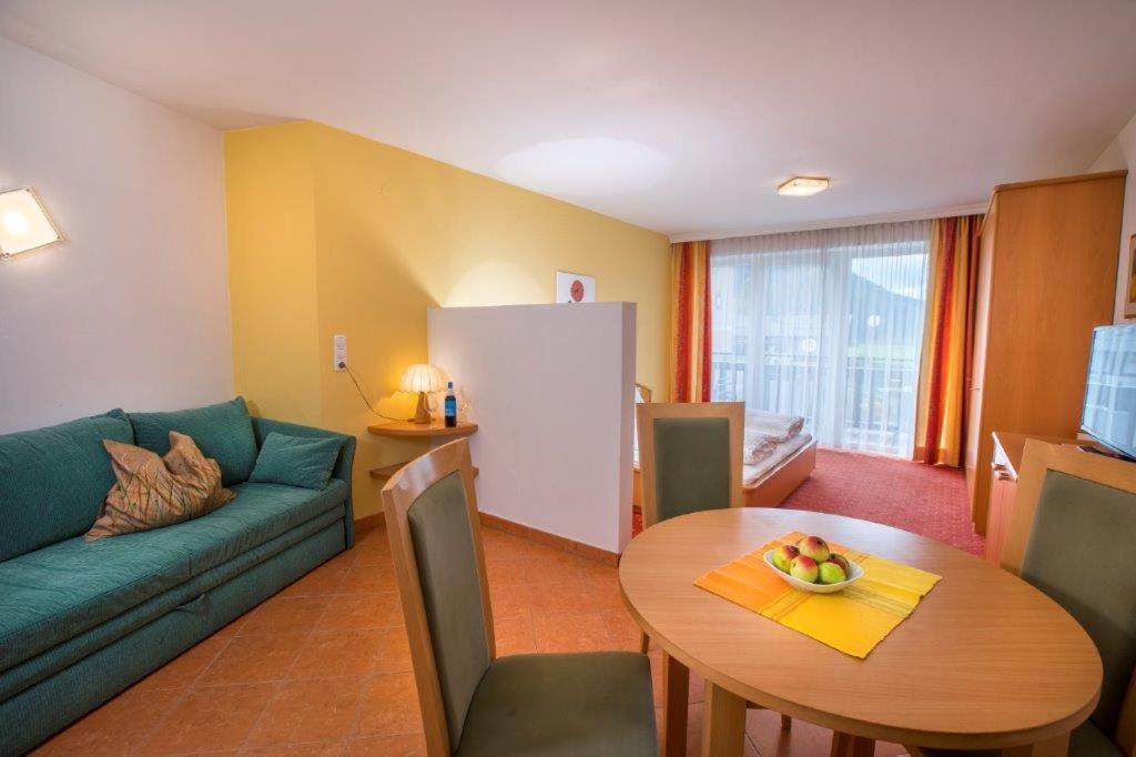 Hotel Garni Roesslhof Hollersbach im Pinzgau Exterior foto
